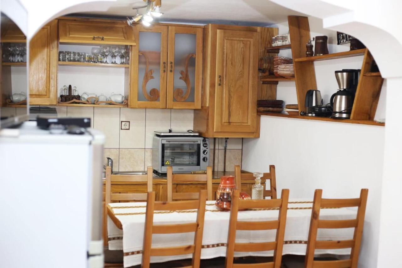 Casa Darius Villa Novaci-Străini Екстериор снимка