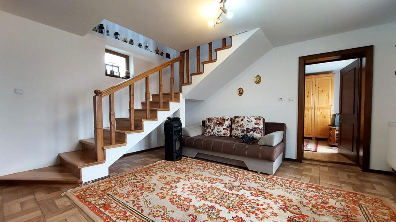 Casa Darius Villa Novaci-Străini Екстериор снимка