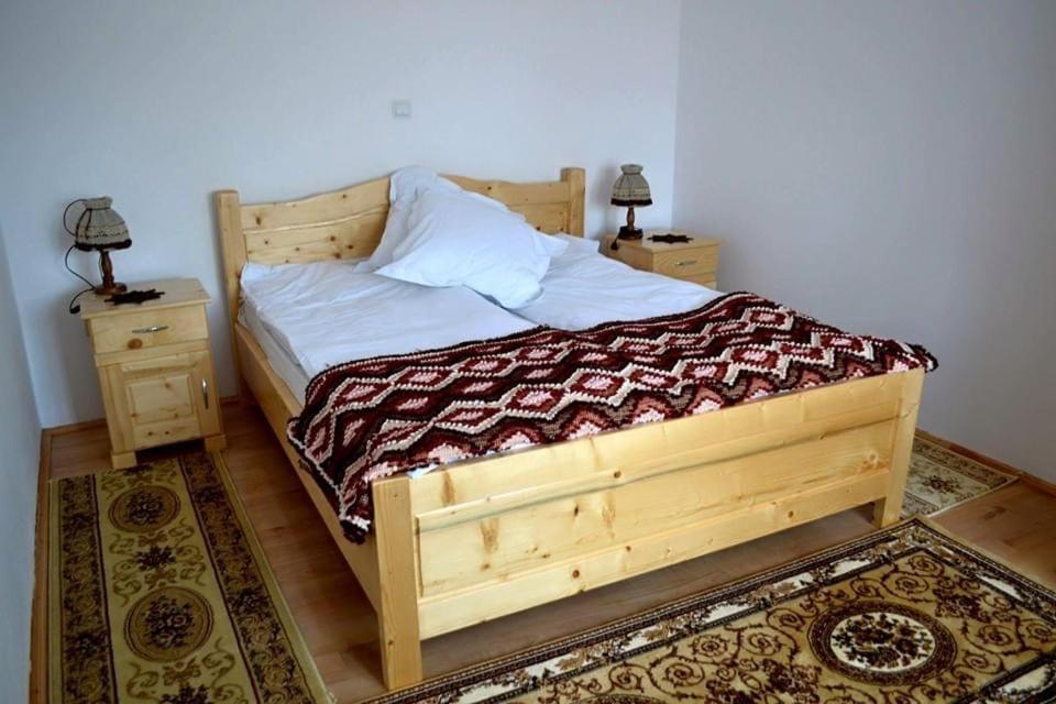 Casa Darius Villa Novaci-Străini Екстериор снимка